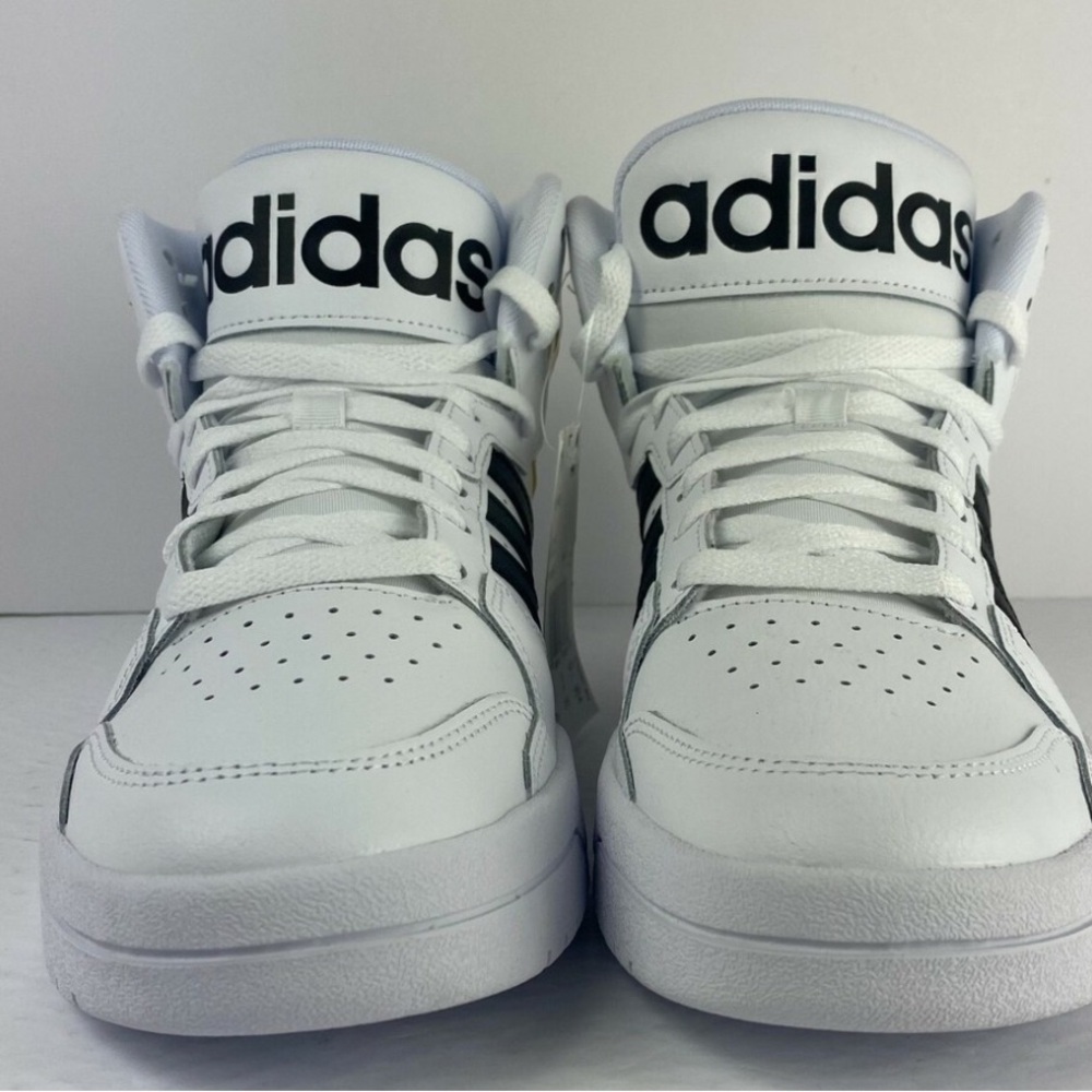 Adidas Entrap White and Black Mid/High-Tops    Women's sz 7.5 RARE XML